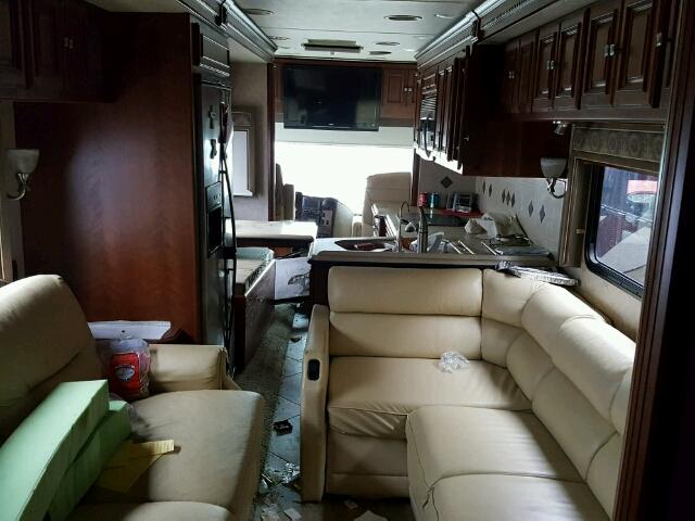 4UZFCUCY3BCAU2401 - 2011 FREIGHTLINER CHASSIS XC ნაცრისფერი ფოტო 5