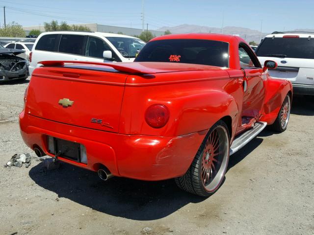 1GCES14P84B108700 - 2004 CHEVROLET SSR 红色 照片 4