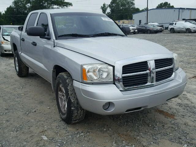 1D7HW48K46S535687 - 2006 DODGE DAKOTA QUA SILVER photo 1