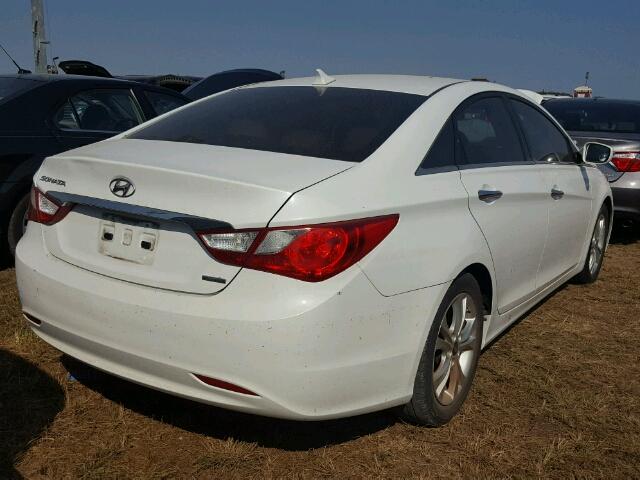 5NPEC4AC6BH299027 - 2011 HYUNDAI SONATA WHITE photo 4