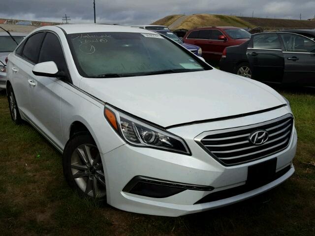 5NPE24AF8FH180348 - 2015 HYUNDAI SONATA SE WHITE photo 1