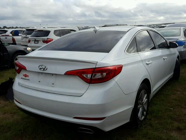 5NPE24AF8FH180348 - 2015 HYUNDAI SONATA SE WHITE photo 4