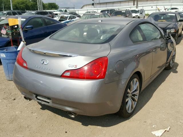 JNKCV64E78M120923 - 2008 INFINITI G37 BASE GRAY photo 4