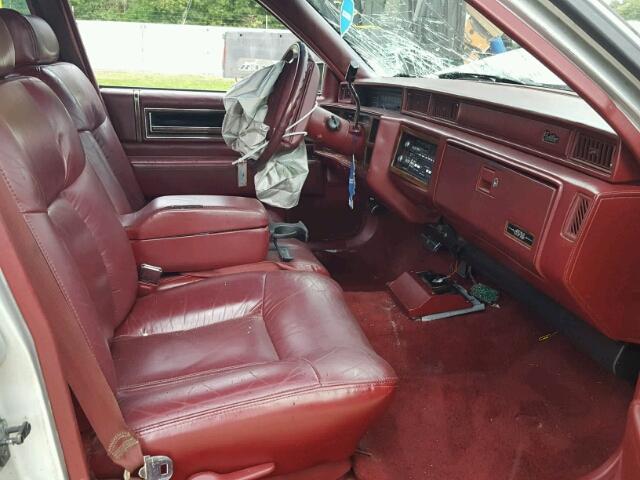 1G6CD53B3P4232352 - 1993 CADILLAC DEVILLE SILVER photo 5