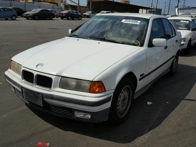 WBACB4328SFM22686 - 1995 BMW 325 I AUTO WHITE photo 2