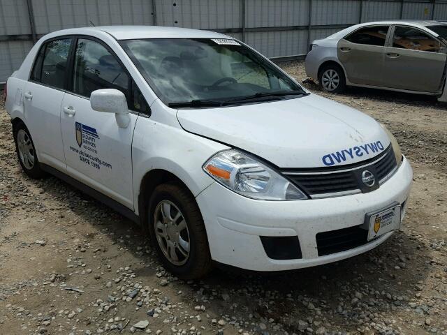 3N1BC11E27L453360 - 2007 NISSAN VERSA S WHITE photo 1