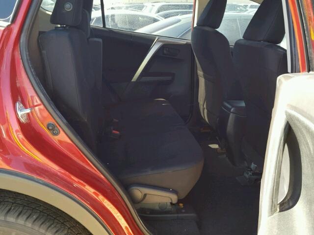 JTMZFREV4HJ117018 - 2017 TOYOTA RAV4 LE Qırmızı foto 6