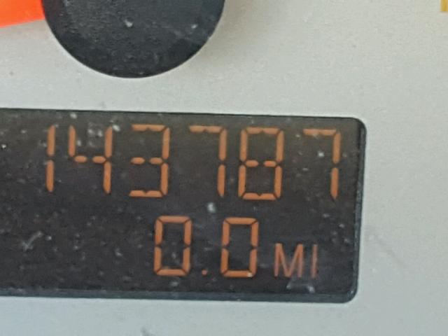 1G8AV12F05Z120374 - 2005 SATURN ION LEVEL RED photo 8