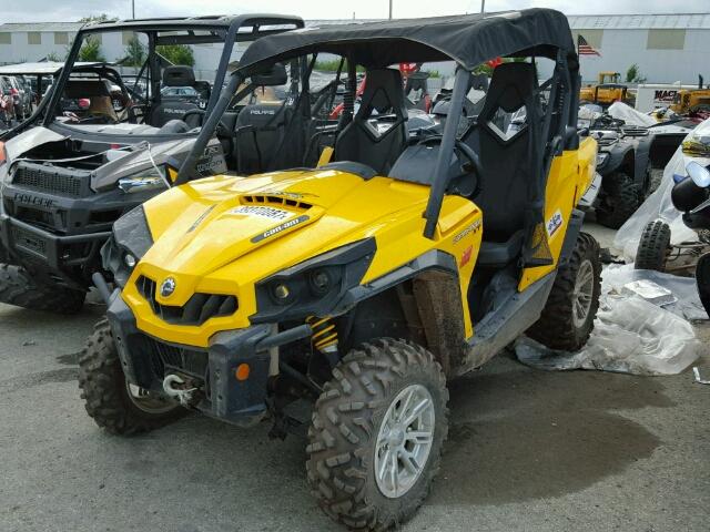 3JBKKCN11CJ000441 - 2012 CAN-AM COMMANDER YELLOW photo 2