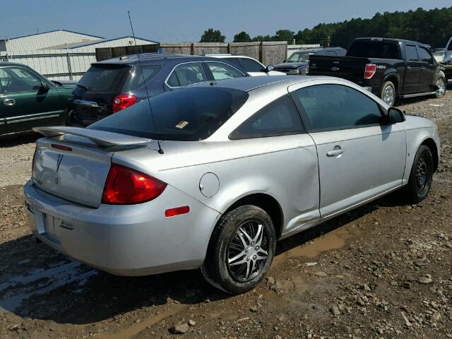 1G2AS18H697262242 - 2009 PONTIAC G5 SILVER photo 4