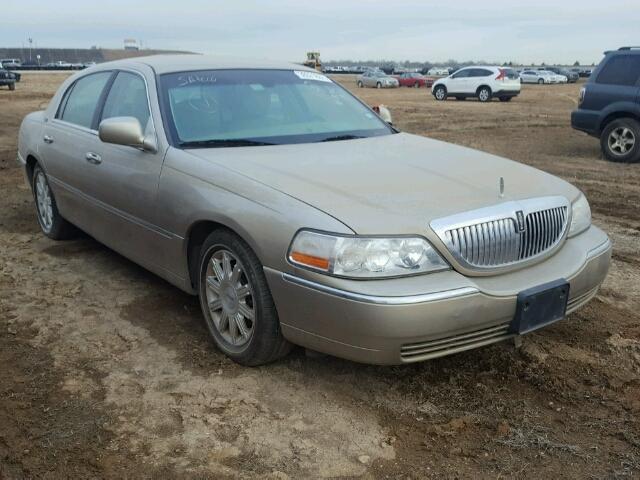 2LNBL8CV8BX763826 - 2011 LINCOLN TOWN CAR S GOLD photo 1