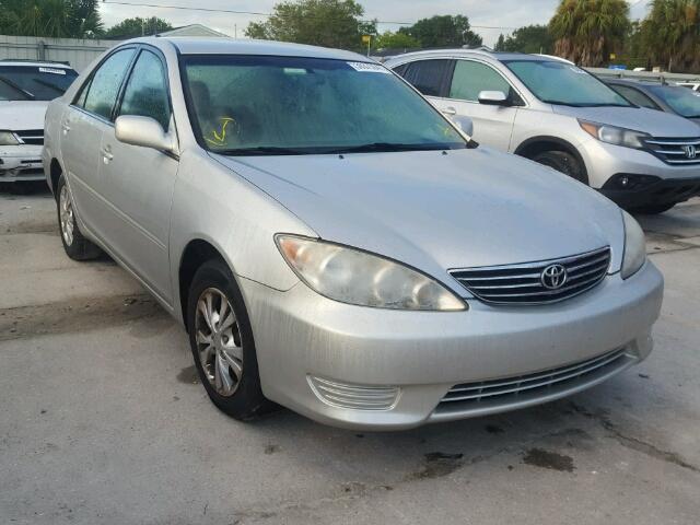 4T1BF30K96U622510 - 2006 TOYOTA CAMRY SILVER photo 1