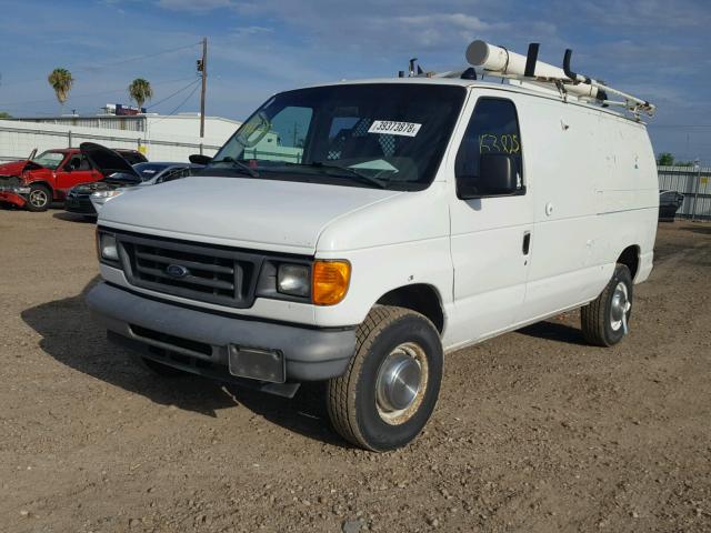 1FTSE34L56HA79045 - 2006 FORD ECONOLINE WHITE photo 2