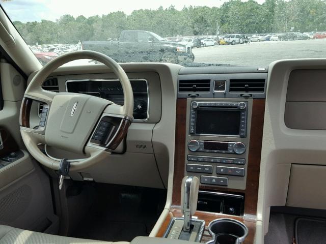 5LMJJ3J54EEL07865 - 2014 LINCOLN NAVIGATOR BLACK photo 9