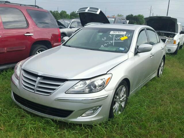KMHGC4DD5CU161818 - 2012 HYUNDAI GENESIS 3. SILVER photo 2