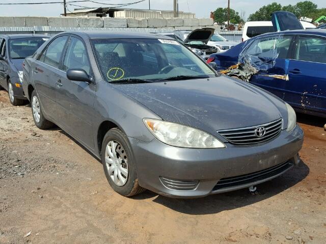 JTDBE32K663053237 - 2006 TOYOTA CAMRY GRAY photo 1