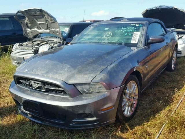 1ZVBP8EM6E5249876 - 2014 FORD MUSTANG GRAY photo 2