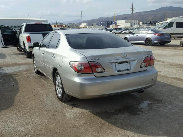 JTHBA30GX45034779 - 2004 LEXUS ES 330 SILVER photo 3