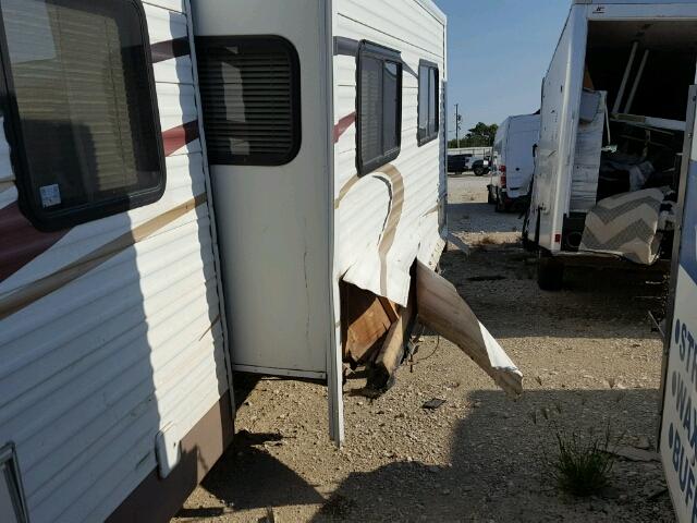 1EC1F292842969598 - 2004 HEART LAND PROWLER 白色 照片 9