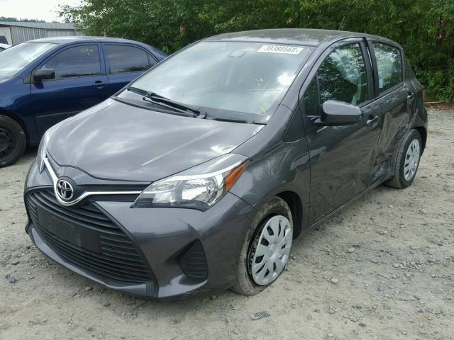 VNKKTUD3XHA077516 - 2017 TOYOTA YARIS L GRAY photo 2