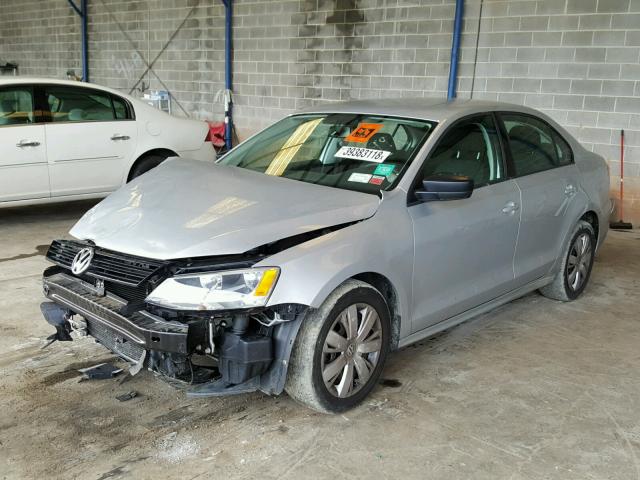 3VW2K7AJ5CM388991 - 2012 VOLKSWAGEN JETTA BASE 银色 照片 2