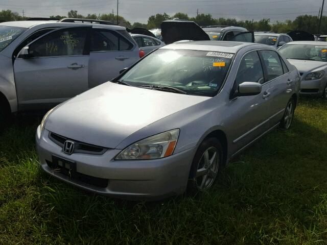 1HGCM56874A175195 - 2004 HONDA ACCORD SILVER photo 2