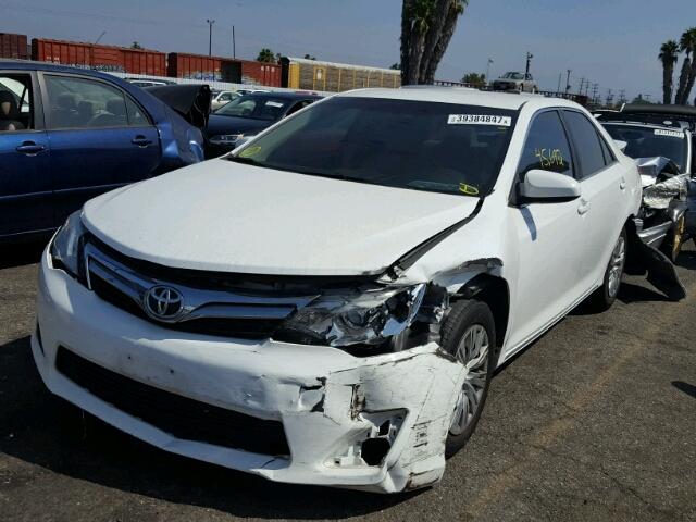 4T4BF1FK3ER398540 - 2014 TOYOTA CAMRY WHITE photo 2