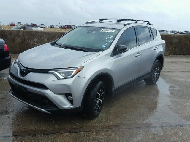 2T3JFREV5GW454990 - 2016 TOYOTA RAV4 SE SILVER photo 2