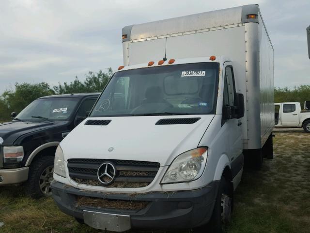 WDAPF4CC5B9479138 - 2011 MERCEDES-BENZ SPRINTER 3 WHITE photo 2