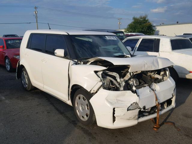 JTLZE4FE8B1125879 - 2011 TOYOTA SCION XB Weiß Foto 1