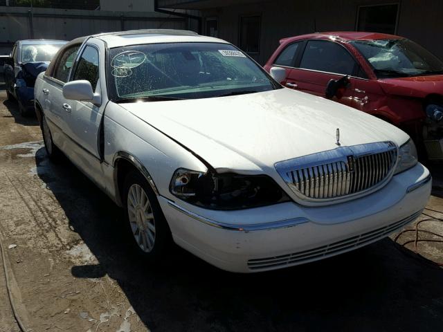 1LNHM82W53Y614888 - 2003 LINCOLN TOWN CAR S WHITE photo 1