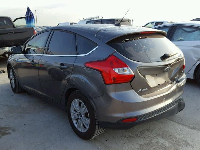 1FAHP3M28CL344664 - 2012 FORD FOCUS SEL GRAY photo 3