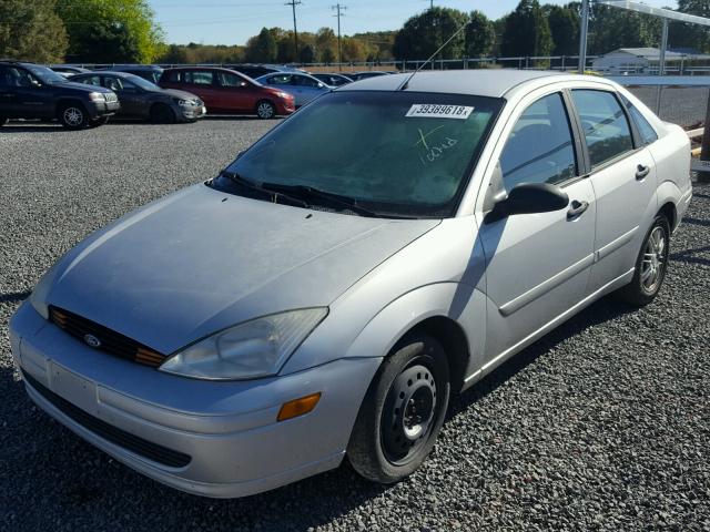 1FAHP3839YW165753 - 2000 FORD FOCUS ZTS GRAY photo 2