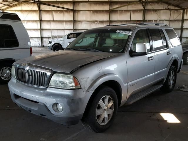 5LMEU78H63ZJ00691 - 2003 LINCOLN AVIATOR SILVER photo 2