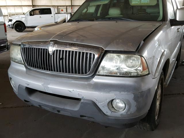 5LMEU78H63ZJ00691 - 2003 LINCOLN AVIATOR SILVER photo 9