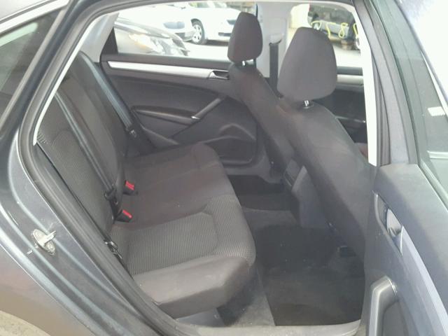 1VWAT7A30GC018372 - 2016 VOLKSWAGEN PASSAT R-L 灰色 照片 6