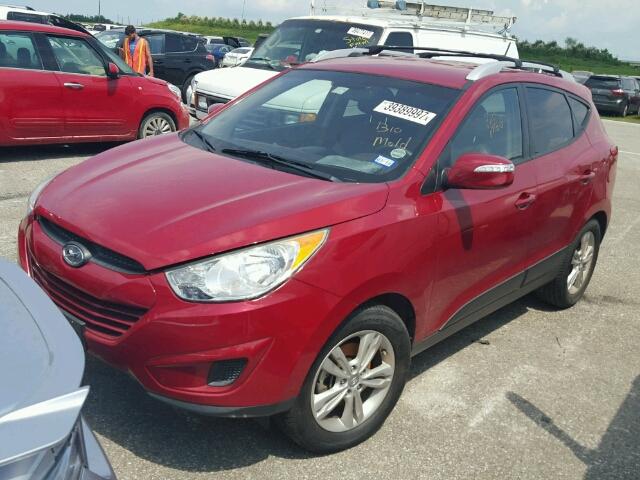 KM8JU3AC6CU483148 - 2012 HYUNDAI TUCSON RED photo 2