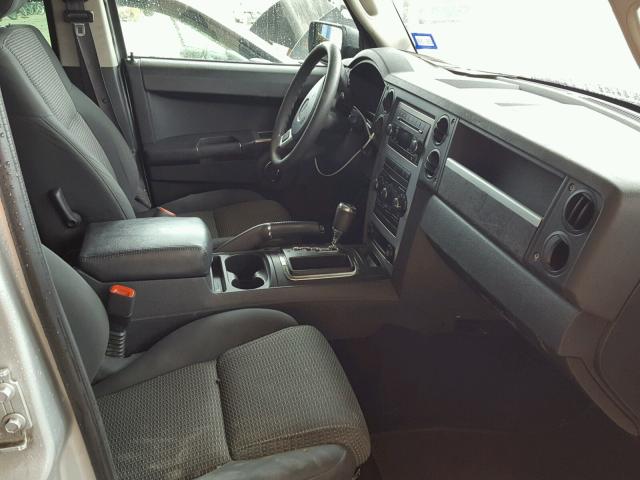 1J4RH4GK3AC101641 - 2010 JEEP COMMANDER SILVER photo 5