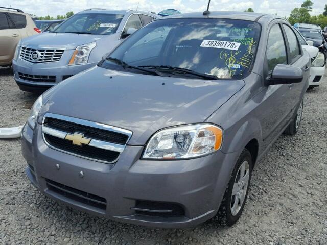 KL1TD5DE3AB093467 - 2010 CHEVROLET AVEO LS GRAY photo 2