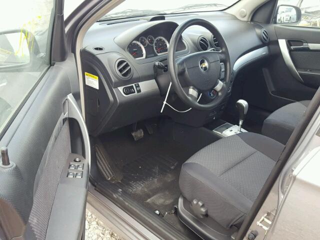 KL1TD5DE3AB093467 - 2010 CHEVROLET AVEO LS GRAY photo 9