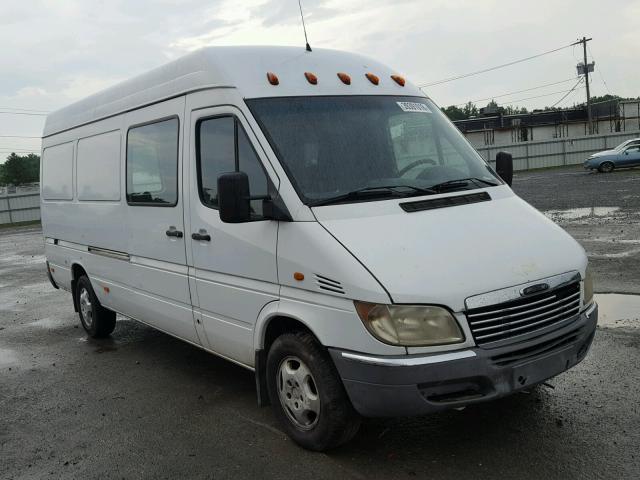 WD2YD341225347958 - 2002 FREIGHTLINER SPRINTER 2 WHITE photo 1