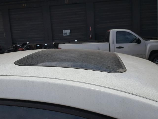 3VWCK21C91M434781 - 2001 VOLKSWAGEN NEW BEETLE 白色 照片 9