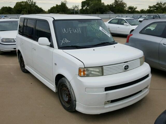 JTLKT324950183797 - 2005 TOYOTA SCION XB WHITE photo 1