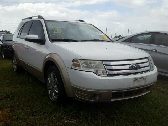 1FMDK07W28GA37961 - 2008 FORD TAURUS X WHITE photo 1