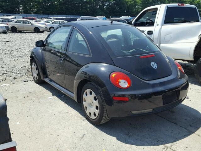 3VWPG3AG2AM018339 - 2010 VOLKSWAGEN NEW BEETLE 黑色 照片 3