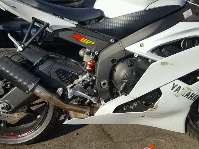 JYARJ16YXFA008953 - 2015 YAMAHA YZFR6 WHITE photo 7