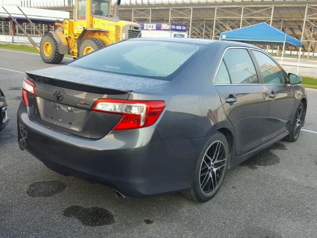 4T1BF1FK2EU333365 - 2014 TOYOTA CAMRY GRAY photo 4