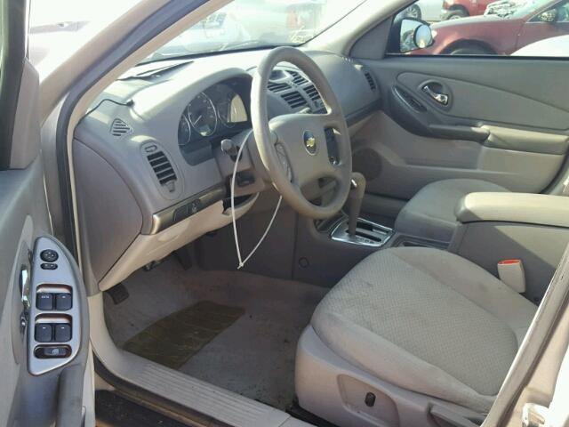 1G1ZS58FX7F289427 - 2007 CHEVROLET MALIBU LS ვერცხლისფერი ფოტო 9