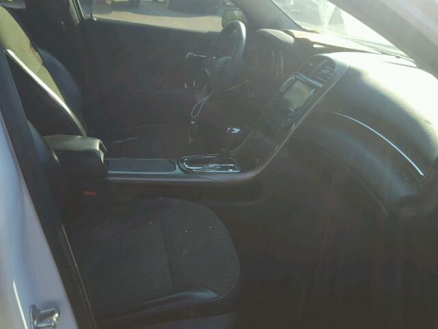 1G11D5SR7DF207112 - 2013 CHEVROLET MALIBU 1LT WHITE photo 5