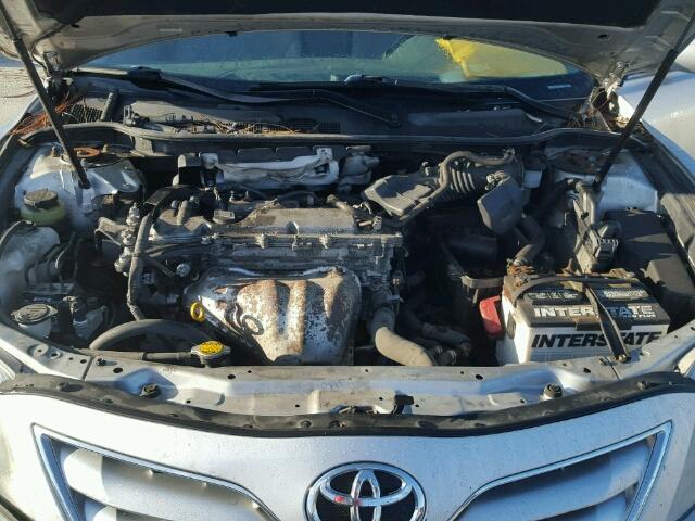 4T1BF3EK7BU140203 - 2011 TOYOTA CAMRY BASE SILVER photo 7